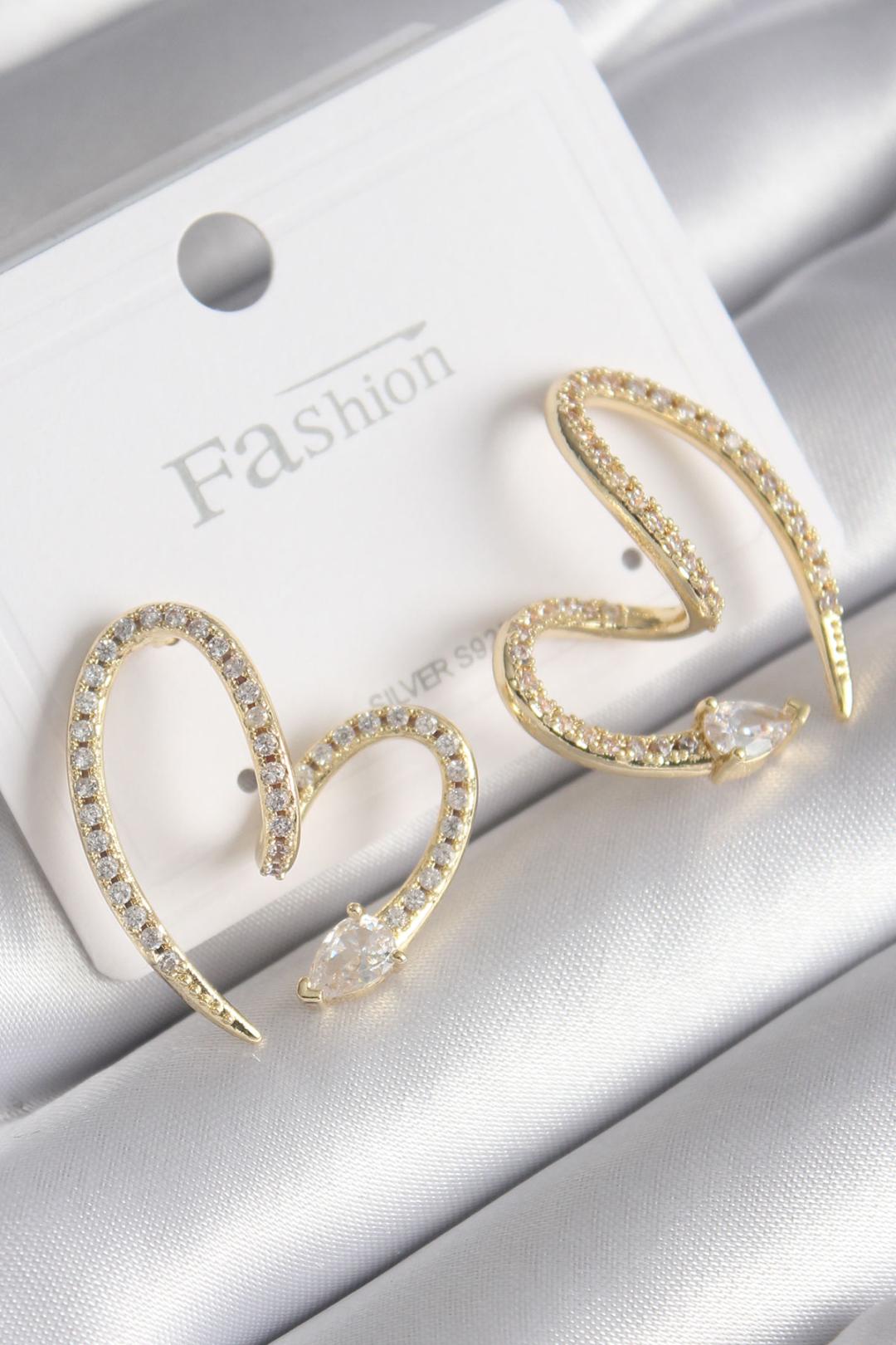 BKP9741 - Pirinç Gold Renk Zirkon Taşlı Yılan Kalp Model Kadın Küpe
