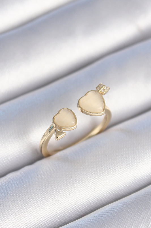 BYK3472 - Pirinç Gold Renk Beyaz Mineli Kalp Model Kadın Yüzük