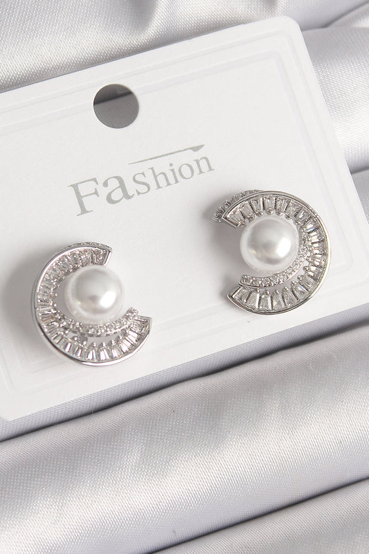 BKP9785 - Pirinç Gümüş Renk Zirkon Taşlı Salyangoz Model İnci Detay Kadın Küpe