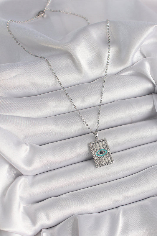 BKO9616 - 316L Çelik Gümüş Renk Zirkon Taşlı Göz İşleme Detaylı Plaka Model Kadın Kolye