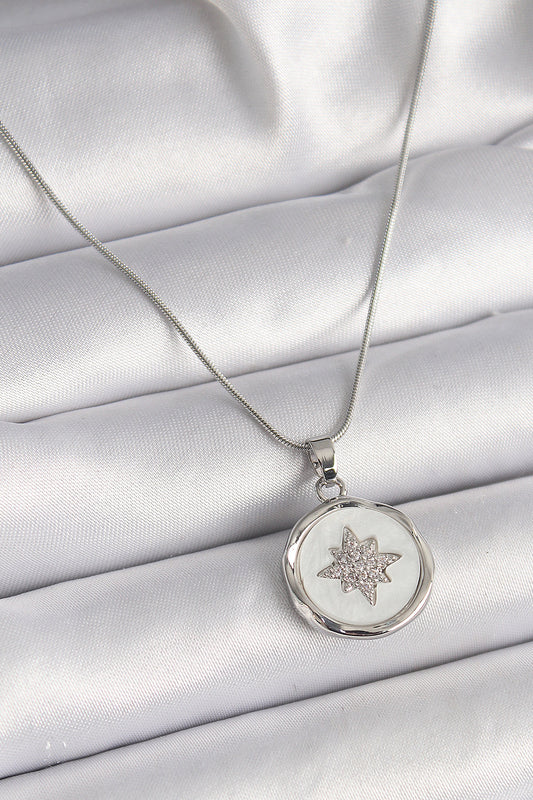 BKO9635 - 316L Çelik Gümüş Renk Zincir Beyaz Sedefli Zirkon Taşlı Yıldız İşleme Model Kadın Kolye