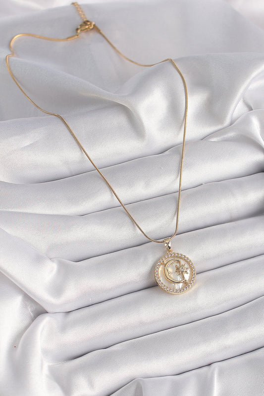 BKO9638 - 316L Çelik Gold Renk Zincir Zirkon Taş Detaylı Beyaz Sedefli Ay Yıldız Model Kadın Kolye