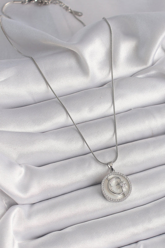 BKO9639 - 316L Çelik Gümüş Renk Zincir Zirkon Taş Detaylı Beyaz Sedefli Ay Yıldız İşleme Kadın Kolye