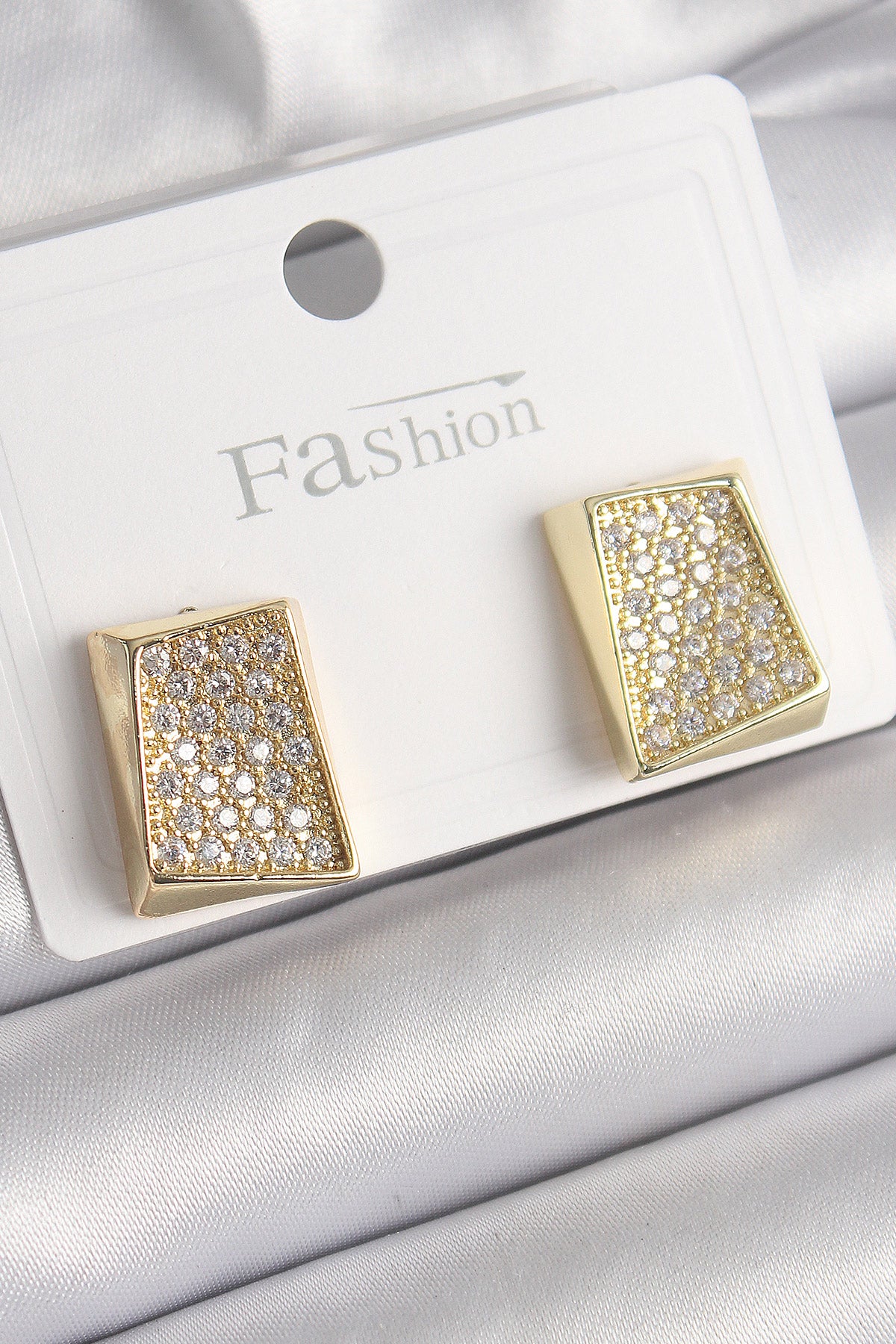 BKP9848 - Pirinç Gold Renk Zirkon Taşlı Plaka Model Kadın Küpe