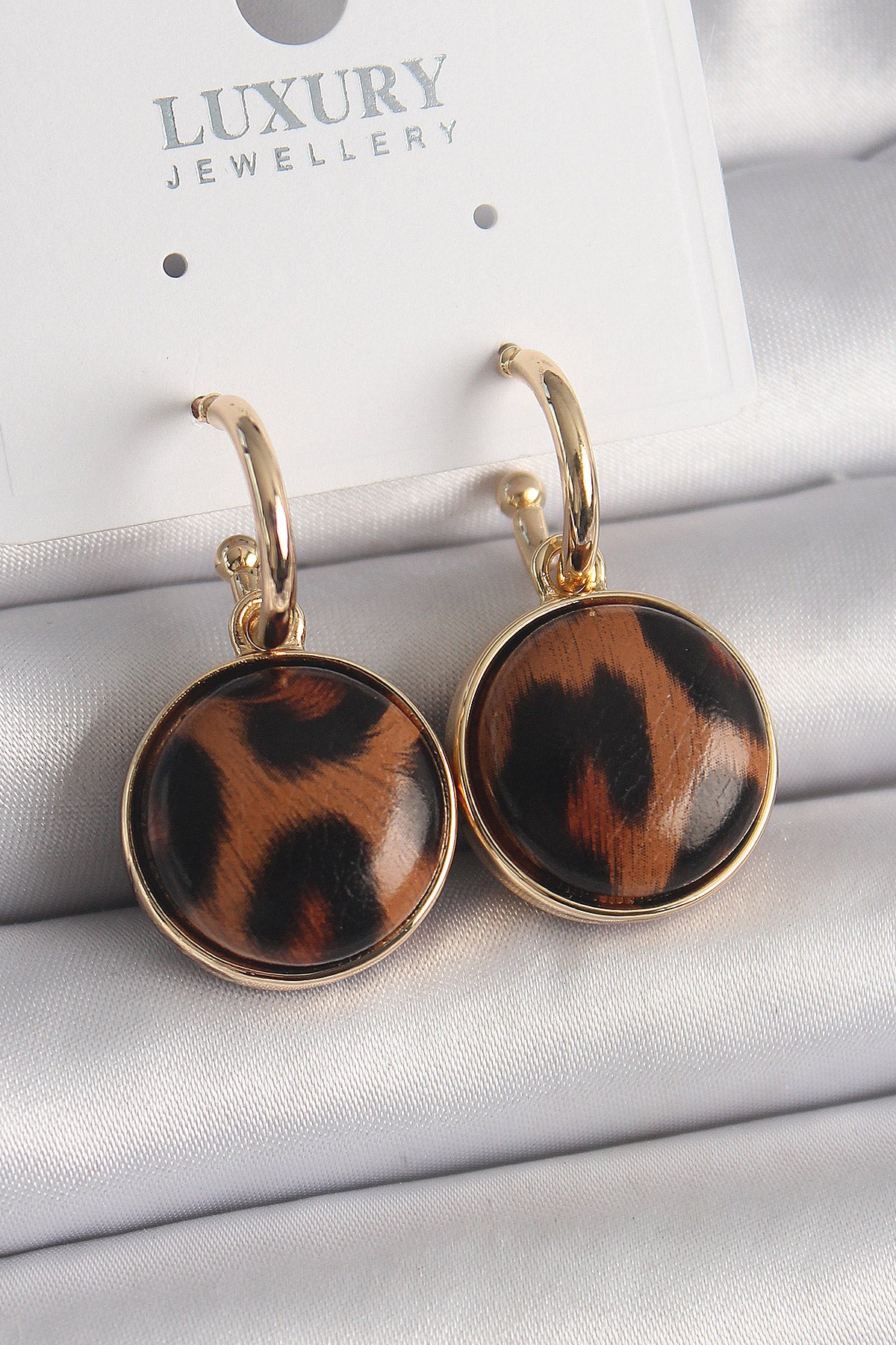 BKP9877 - Pirinç Gold Renk Leopar Desenli Daire Model Kadın Küpe