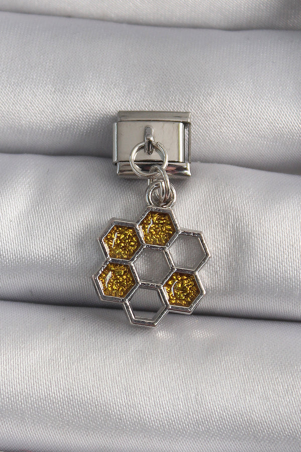 BC1158 - 316L Çelik Gümüş Renk Sallantı Simli Bal Beteği Model Nomination Charm