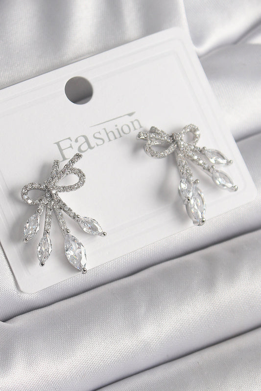 BKP9972 - Pirinç Gümüş Renk Zirkon Taşlı Düğüm Model Damla Zirkon Taşlı Kadın Küpe