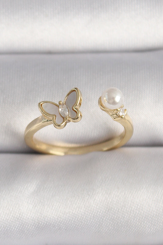 BYK3523 - Pirinç Gold Renk Zirkon Taş Detaylı Beyaz Mineli Kelebek Model İnci Detay Ayarlanabilir Yüzük