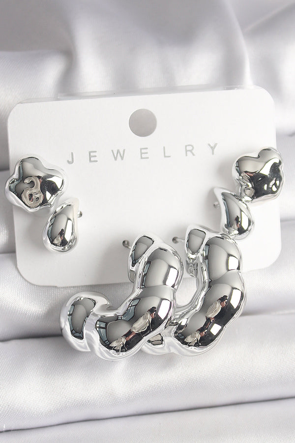 BKP10027 - Gümüş Renk Yonca Damla Halka Model CCB Plastik Kadın Küpe Seti