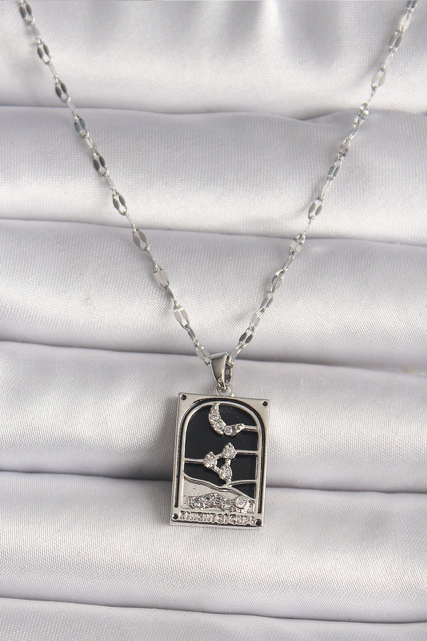 BKO9685 - 316L Çelik Gümüş Renk Zirkon Taşlı  Ay Figürlü Taror Model Kadın Kolye