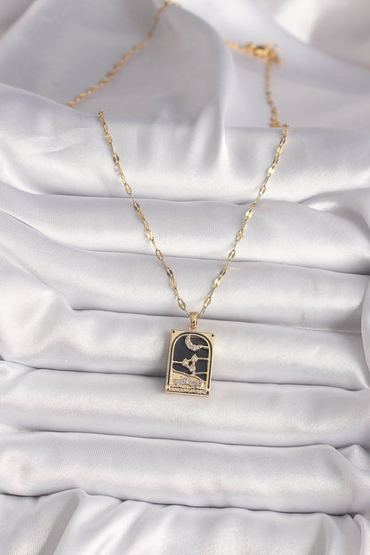 BKO9686 - 316L Çelik Gold Renk Zirkon Taşlı Ay Figürlü Tarot Model Kadın Kolye