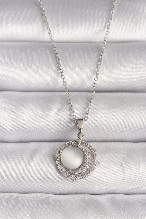 BKO9702 - 316L Çelik Gümüş Renk Zirkon Taşlı Beyaz Sedefli Hilal Model Kadın Kolye