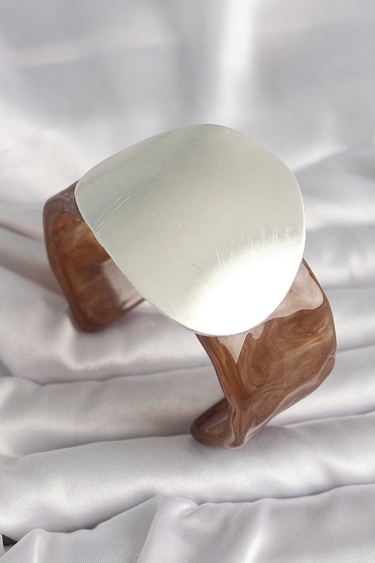 BB6670 - Kahverengi Mermer Desen Akrilik Plastik Gümüş Plaka Model Vintage Kadın Bilezik