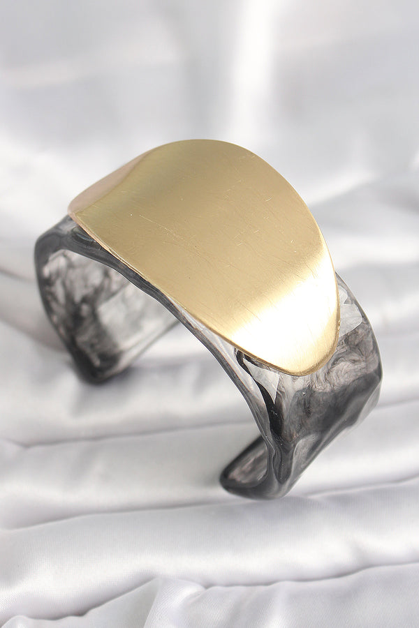 BB6683 - Siyah Mermer Desen Akrilik Plastik Gold Oval Plaka Model Vintage Kadın Bilezik