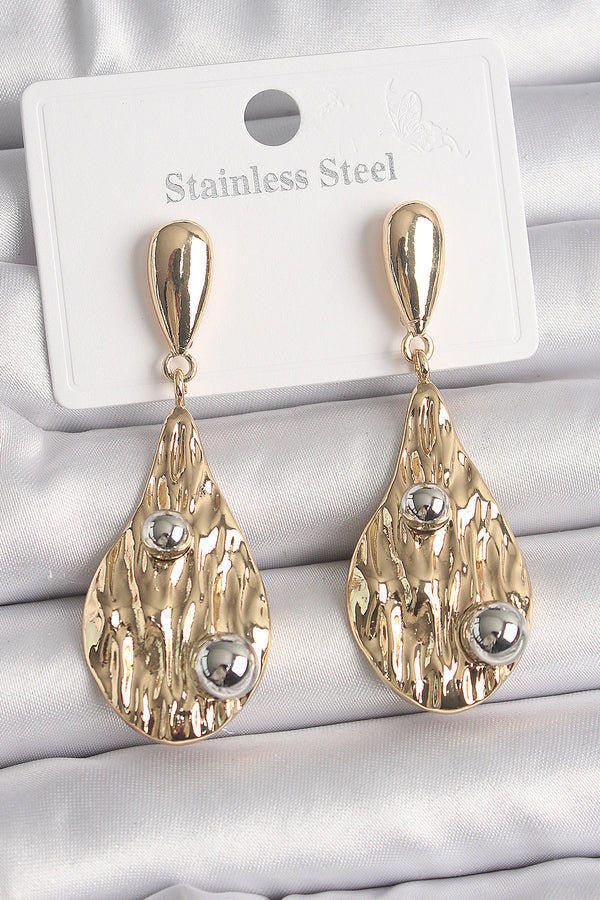 BKP10068 - Pirinç Gold Renk Sallantı Damla Model Gümüş Top Detay Kadın Küpe