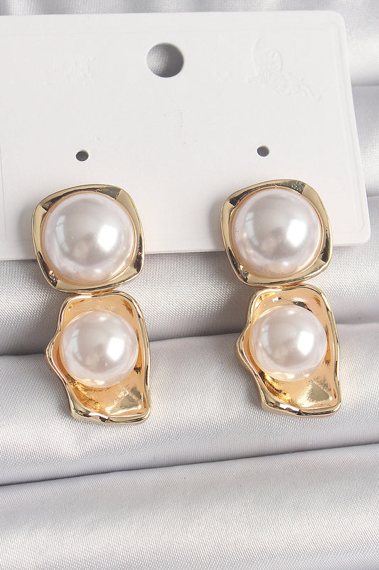 BKP10071 - Pirinç Gold Renk İnci Kare Model Kadın Küpe