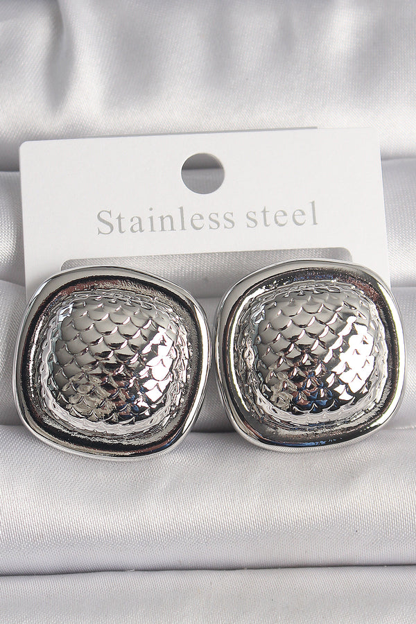 BKP10148 - Pirinç Gümüş Renk İşlemeli Kare Model Kadın Küpe