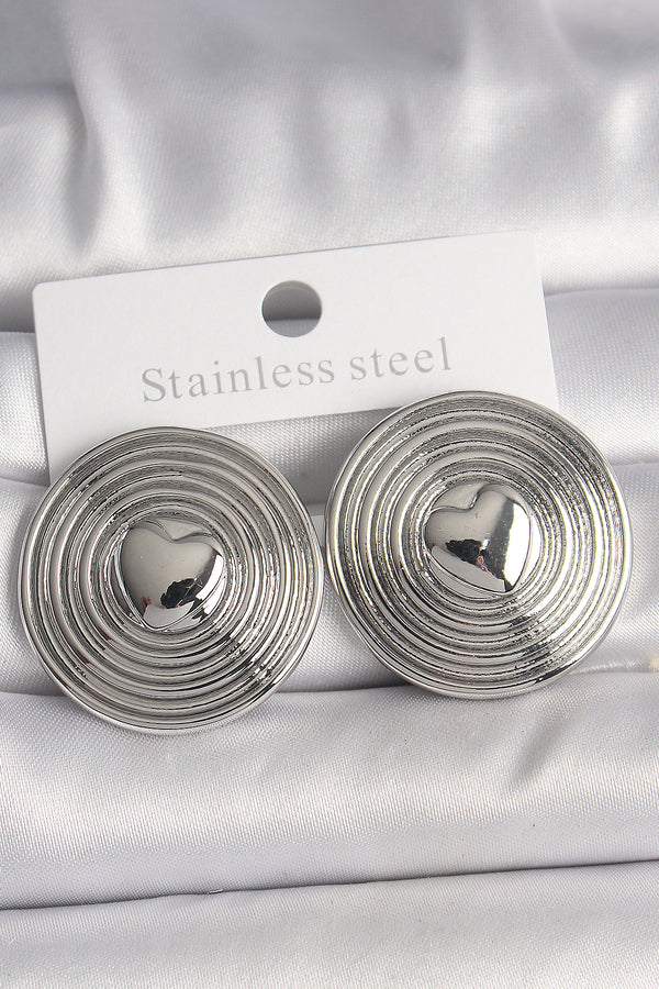 BKP10154 - Pirinç Gümüş Renk Kalp İşlemeli Daire Plaka Model Kadın Küpe