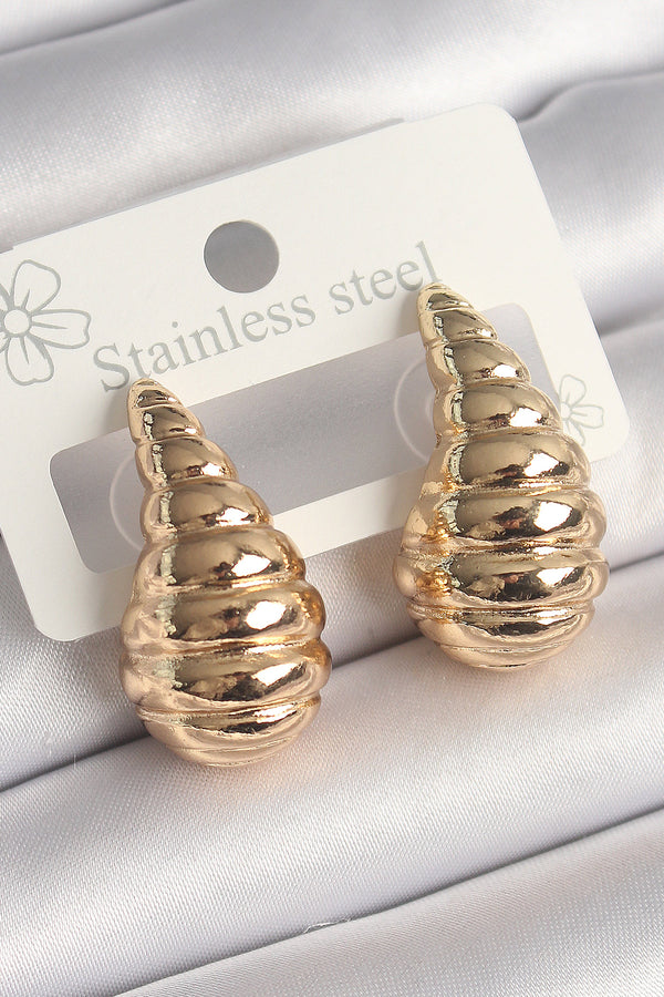 BKP10257 - Pirinç Gold Renk İşlemeli Damla Model Kadın Küpe