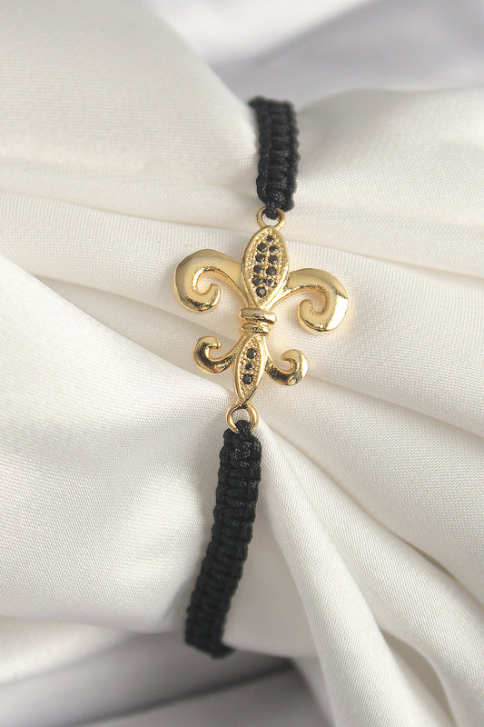 BB6804 - Pirinç Gold Renk Zirkon Taş İşlemeli Zambak Figür Asansörlü Makrome Model Kadın Bileklik