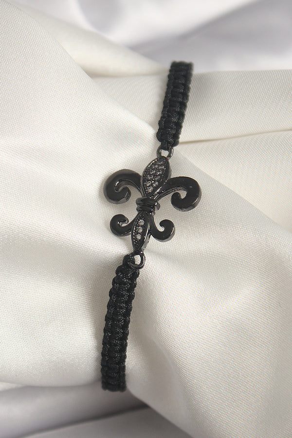 BB6805 - Pirinç Siyah Renk Zirkon Taş İşlemeli Zambak Figür Asansörlü Makrome Model Kadın Bileklik