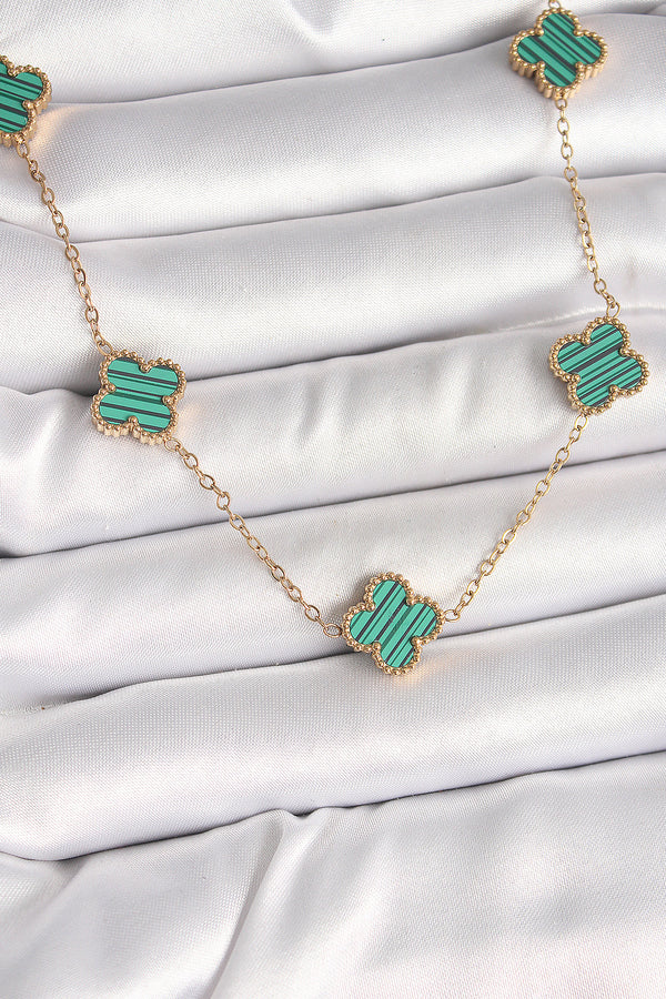 BKO9925 - 316L Çelik Gold Renk Zincir Yeşil Yonca Model Kadın Kolye