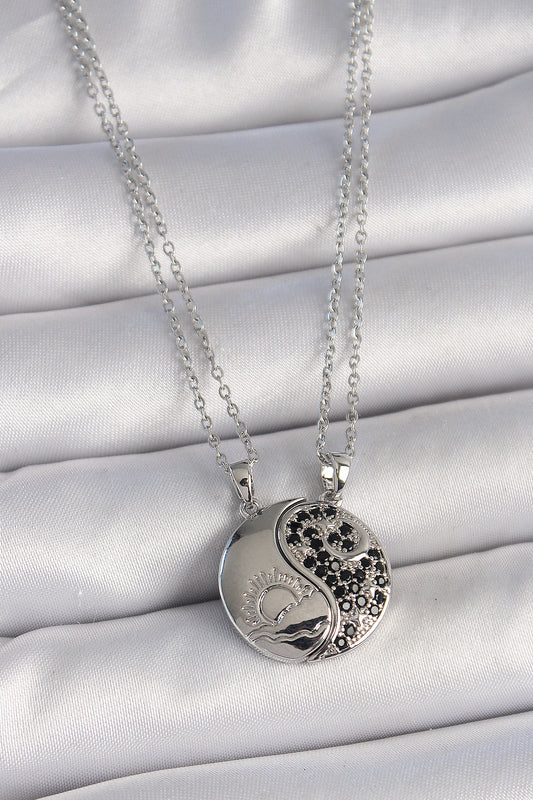 BKO10028 - 316L Çelik Gümüş Renk Zincir Zirkon Taşlı Ying Yang Model Gün Batımı İşlemeli Arakdaşlık Kadın Kolye