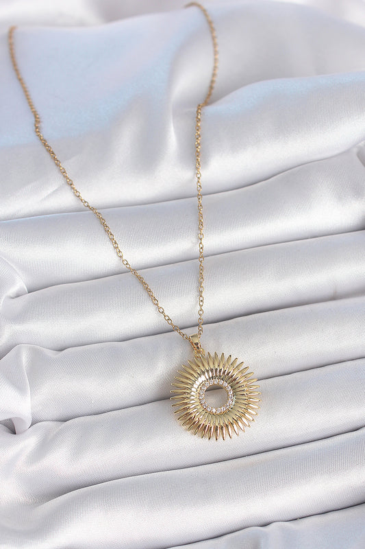 316L Çelik Gold Renk Zincir Zirkon Taşlı Nova Yıldız Model Kadın Kolye - BKO10047