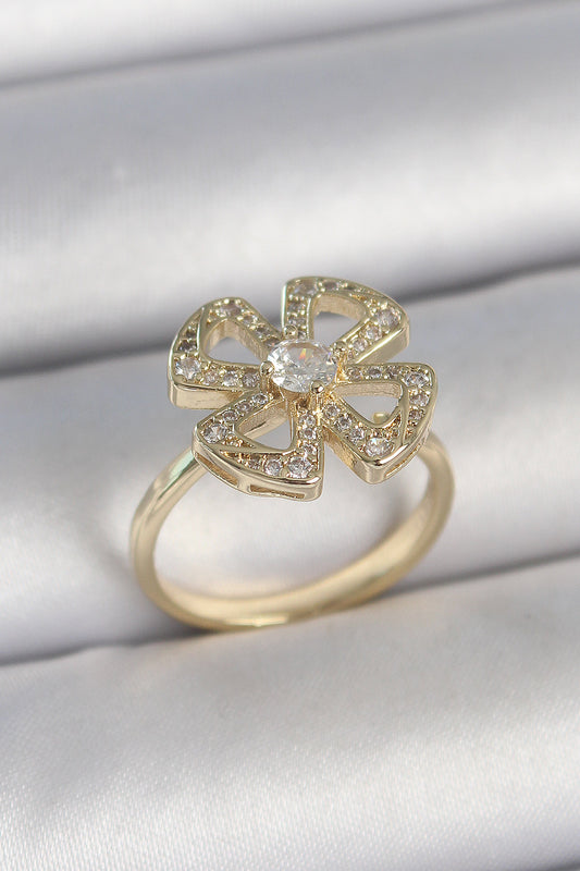 BYK3719 - Pirinç Gold Renk Zirkon Taşlı Yonca Model Ayarlanabilir Kadın Yüzük