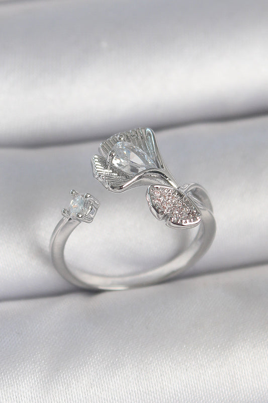 BYK3740 - Pirinç Gümüş Renk Zirkon Taşlı Deniz Kabuğu Model Ayarlanabilir Kadın Yüzük