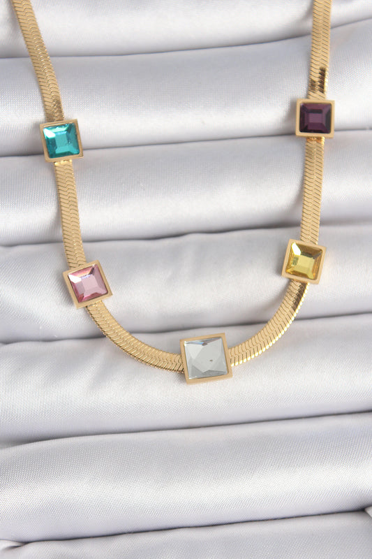 BKO10118 - 316L Çelik Gold Renk İtalyan Zincir Model Kare Renkli Zirkon Taşlı Kadın Kolye