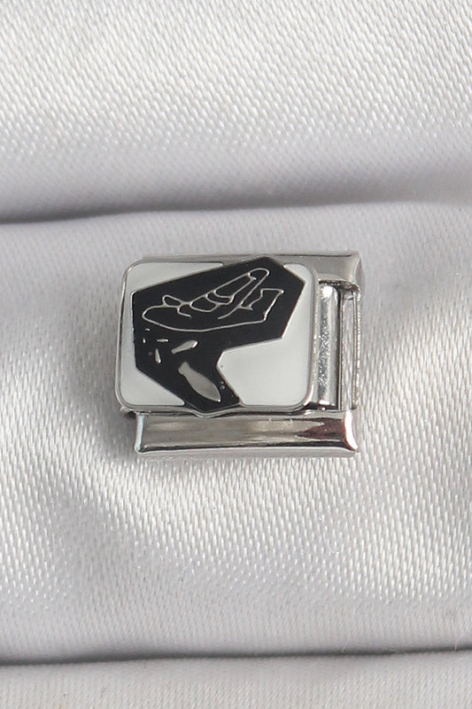 BC1395 - 316L Çelik Gümüş Renk Beyaz Siyah Uçak İşlemeli Portre Model Nomination Charm