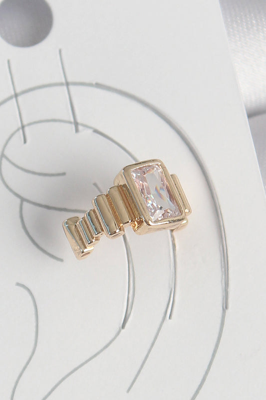 BKP10586 - Pirinç Gold Renk Kare Zirkon Taşlı Kadın Kıkırdak Küpe