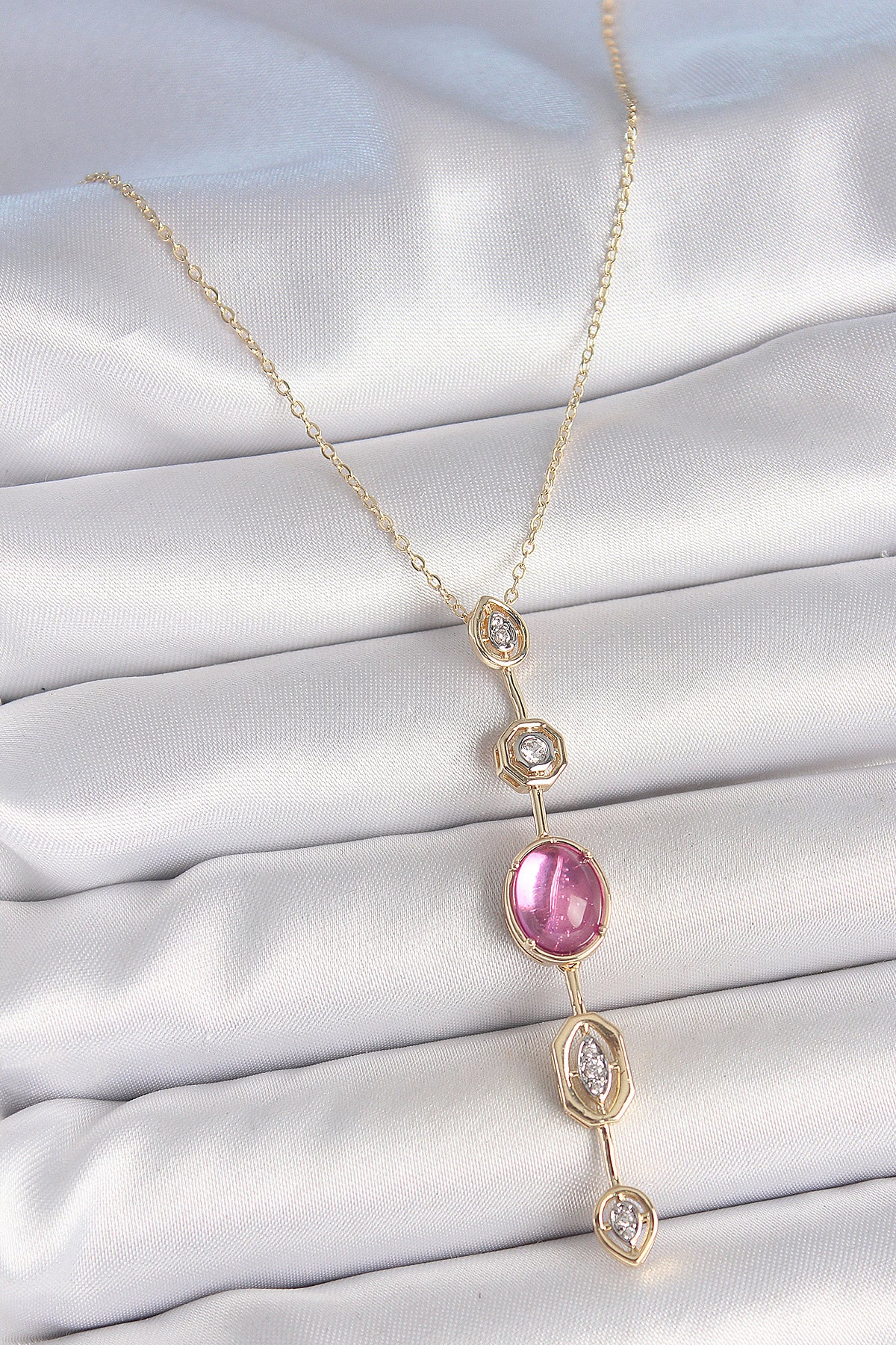 Pirinç Zincir Gold Renk Pembe Zirkon Taşlı Y Kolye - BKO10228