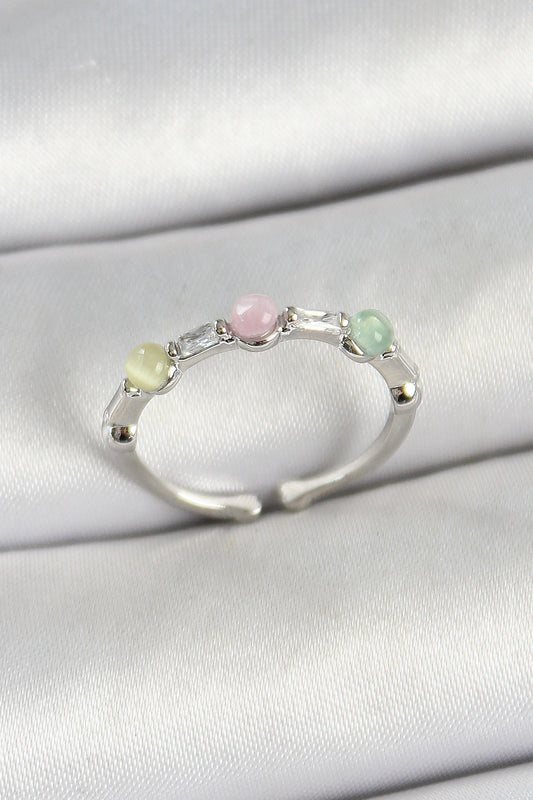 BYK3759 - Pirinç Sıralı Boncuk Figürlü Zirkon Taşlı Gümüş Renk Ayarlanabilir Kadın Yüzük