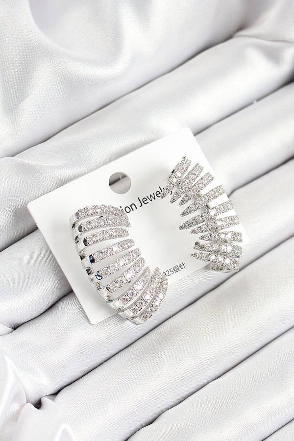 BKP10631 - Pirinç Zirkon Taşlı Çoklu Görünümlü Model Gümüş Renk Kadın Küpe