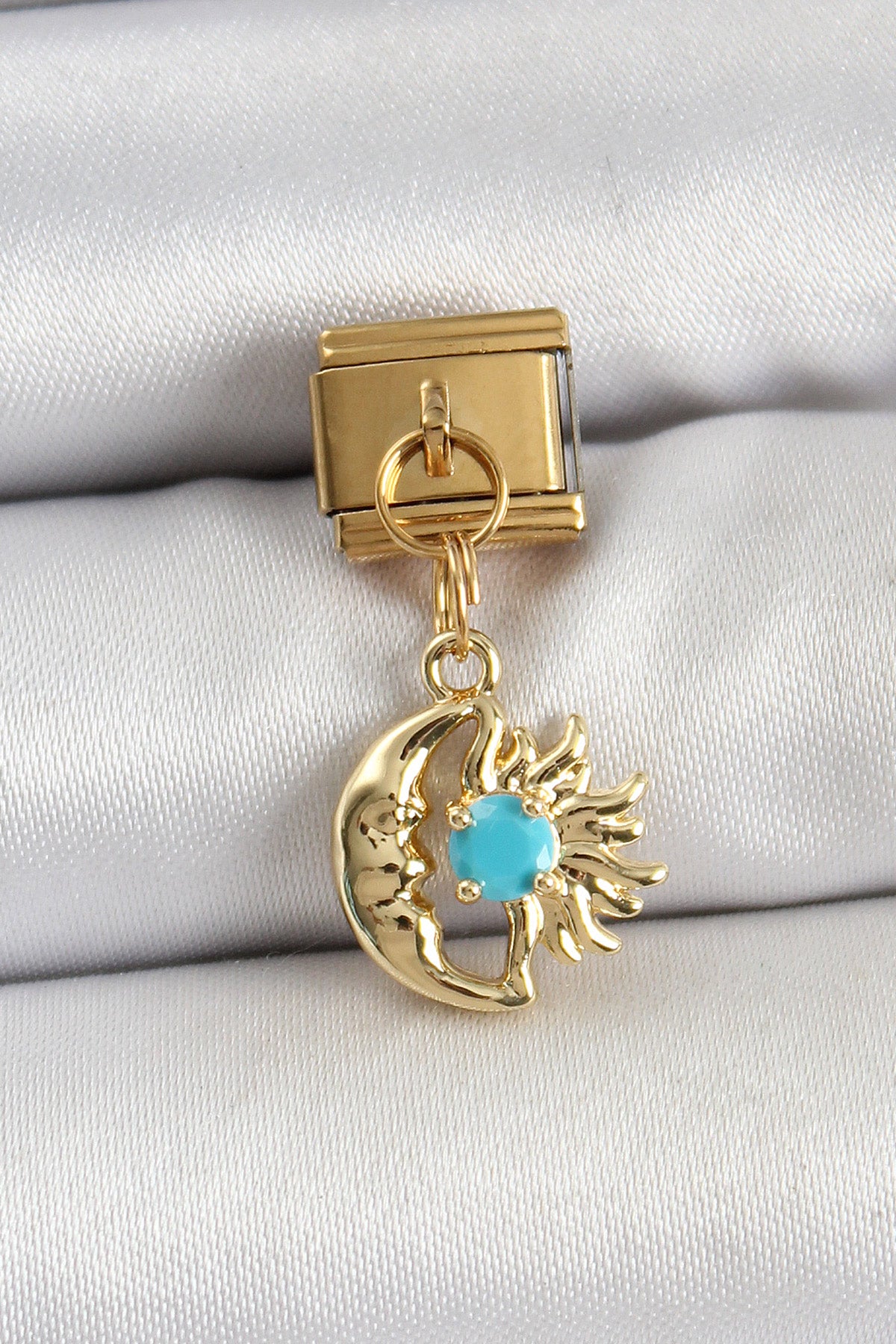 BC1435 - 316L Çelik Sallantılı Ay Ve Güneş Model Gold Renk Nomination Charm