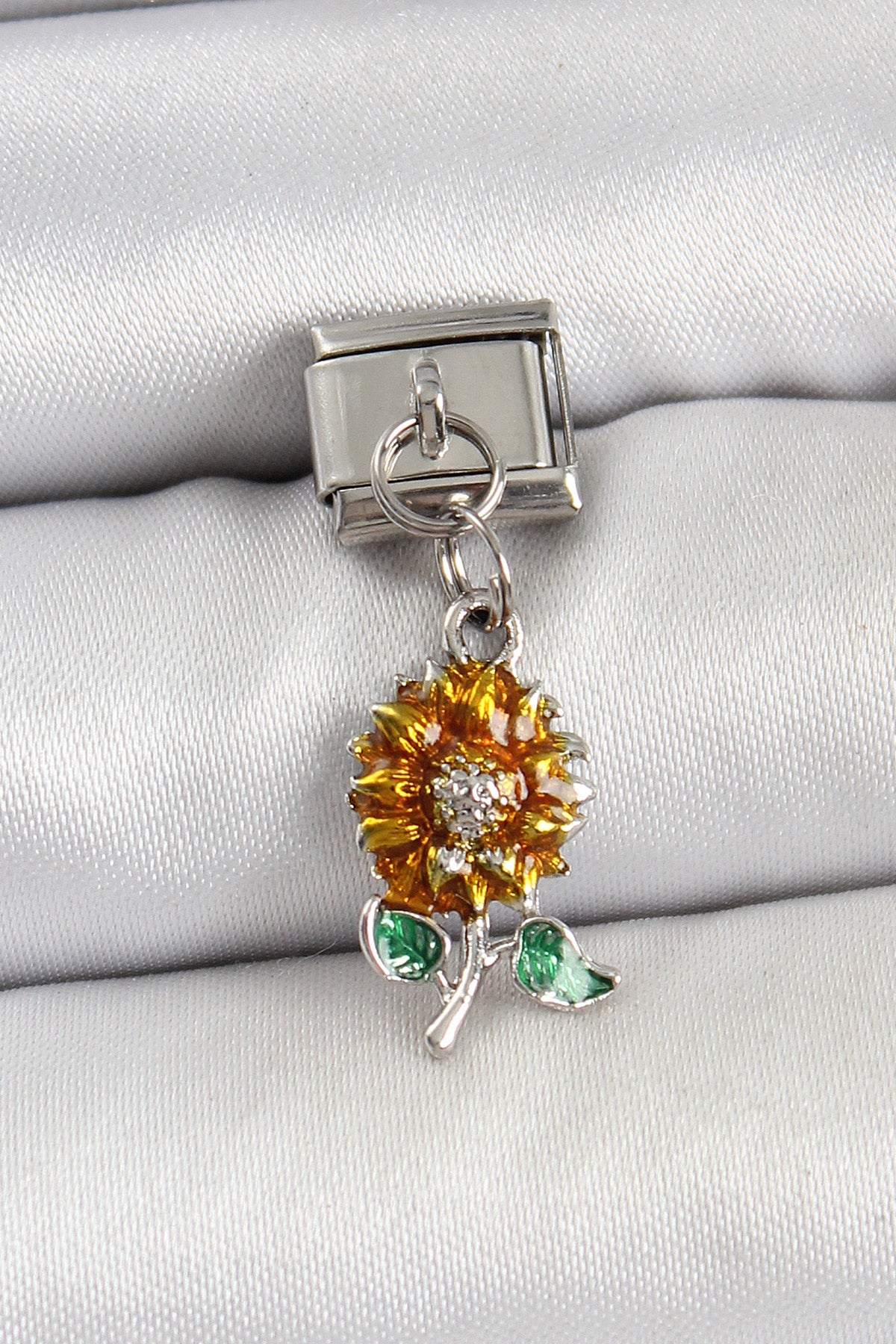 BC1448 - 316L Çelik Sallantılı Ayçiçeği Model Gümüş Renk Nomination Charm
