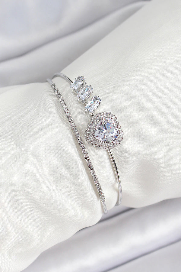 BB7065 - Pirinç Gümüş Renk Kalpli Zirkon Taşlı Kadın Bileklik