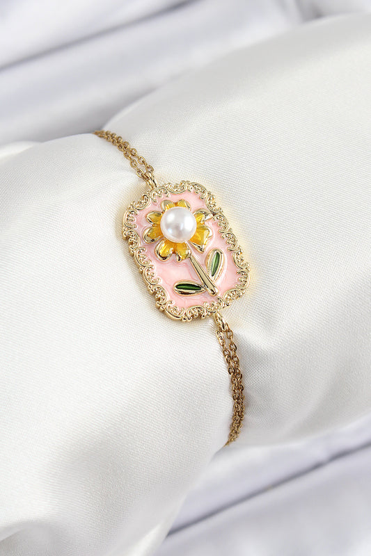BB7232 - 316L Çelik Zincir Pembe Mineli Sanatsal Portre İnci Detaylı Papatya Model Gold Renk Kadın Bileklik