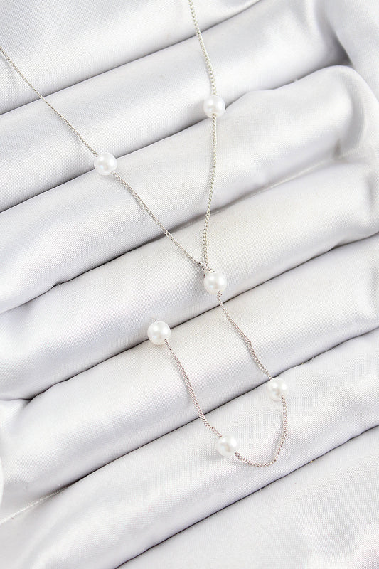 BKO10337 - Pirinç İnci Figürlü Y Model Gümüş Renk Kadın Kolye