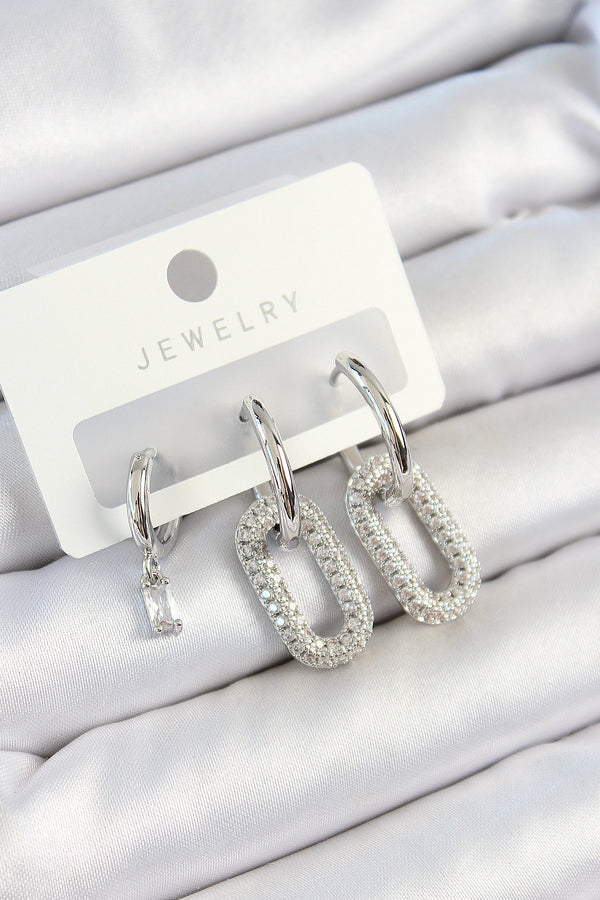 BKP10796 - Pirinç Zirkon Taşlı Dikdörtgen Model Gümüş Renk 3'lü Çift Kadın Küpe Set