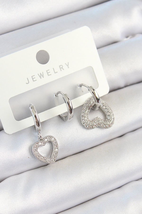 BKP10801 - Pirinç Zirkon Taşlı Kalp Model Gümüş Renk 3'lü Çift Kadın Küpe Set