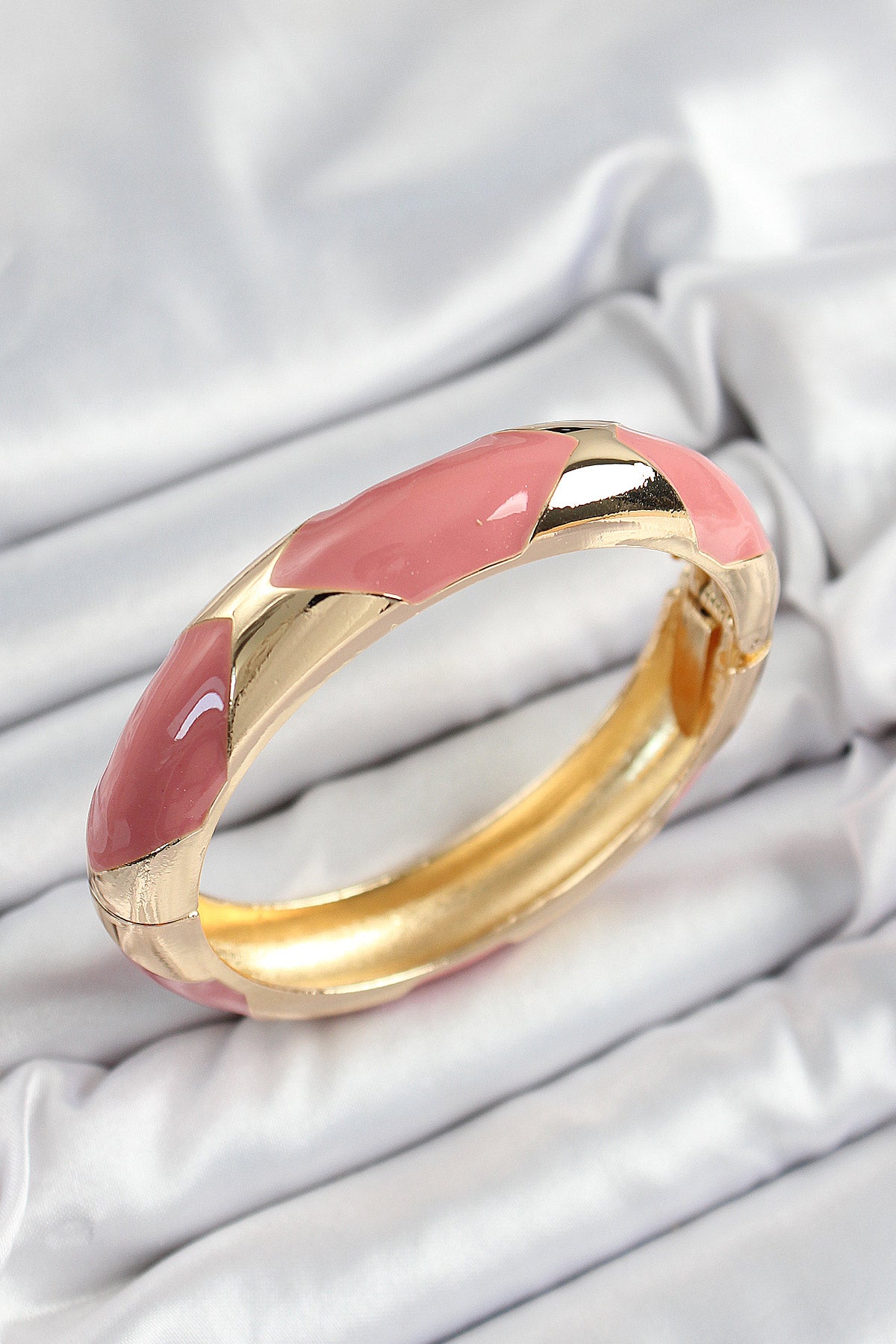 BB7329 - Pirinç Pembe Mineli Baklava Model Gold Renk Kadın Kelepçe