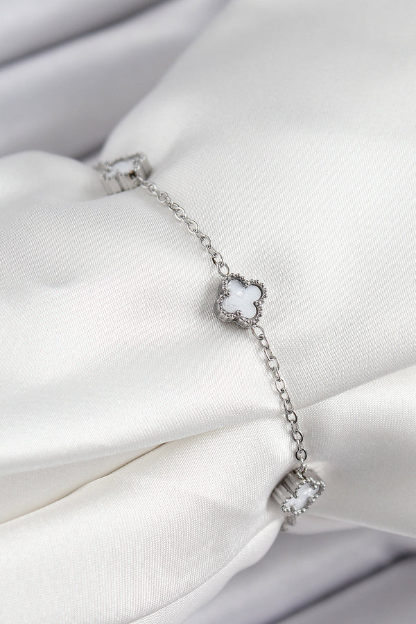 BB7361 - 316L Çelik Beyaz Sedef Yonca Model Gümüş Renk Kadın Bileklik