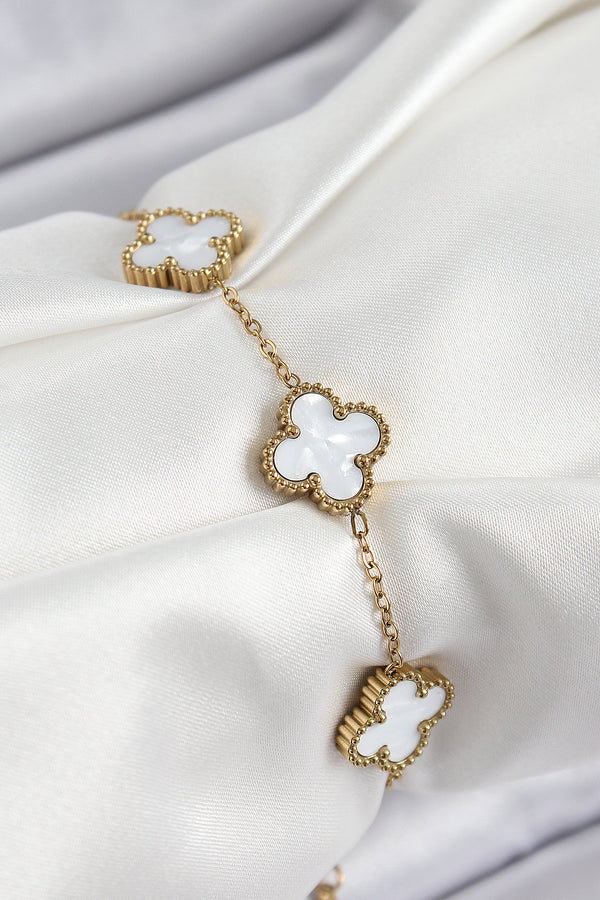 BB7364 - 316L Çelik Beyaz Sedef Yonca Model Gold Renk Kadın Bileklik