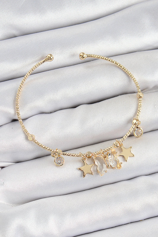 BB7355 - Pirinç Zirkon Taşlı Kelebek Ve Yıldız Model Gold Renk Charm Bileklik