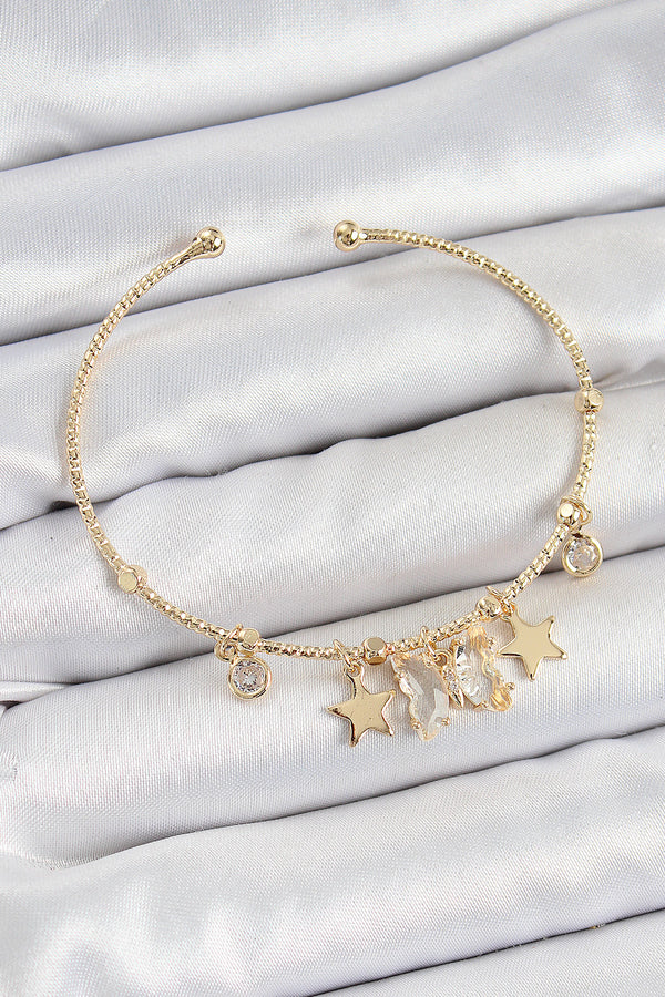 BB7355 - Pirinç Zirkon Taşlı Kelebek Ve Yıldız Model Gold Renk Charm Bileklik