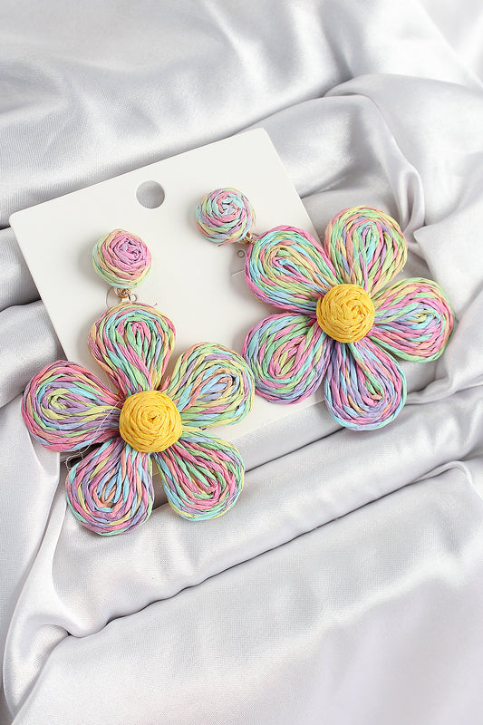 BKP10895 - Pirinç Rainbow Papatya Model Gold Renk Kadın Hasır Küpe