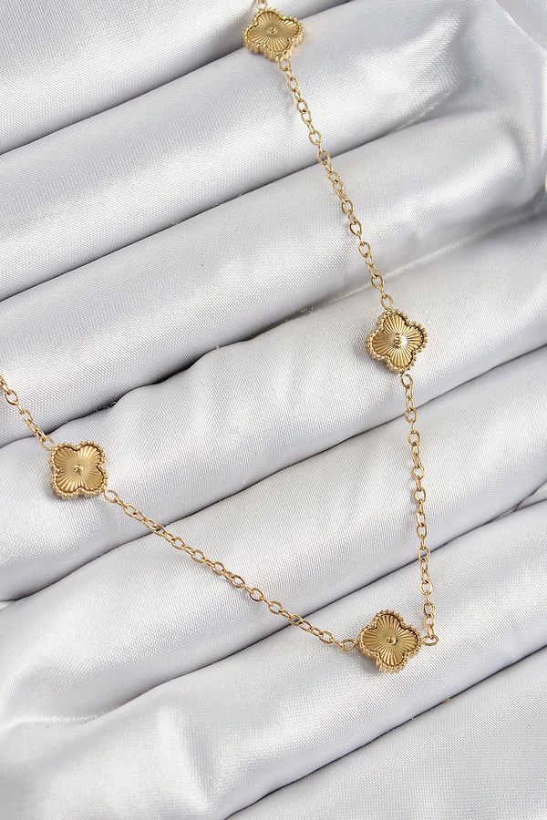 BKO10378 - 316L Çelik Yonca Model Gold Renk Kadın Kolye